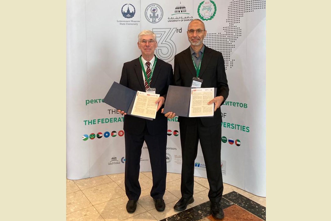 Sergey Yakovlev, Director of the HSE International College of Economics and Finance, and Mohamed Madi, Dean of the UAEU College of Business and Economics. 